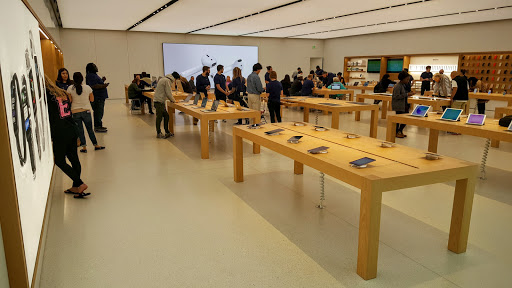 Computer Store «Apple Annapolis», reviews and photos, 1735 Annapolis Mall Rd, Annapolis, MD 21401, USA