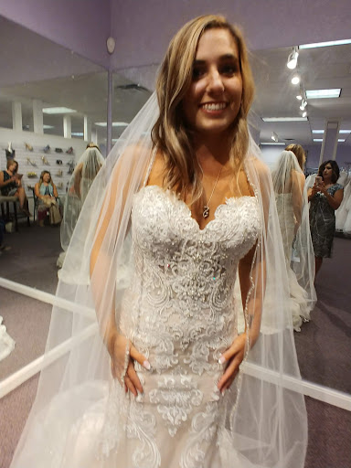 Bridal Shop «Lavender Bridal Salon», reviews and photos, 218 W 3rd St, Dover, OH 44622, USA