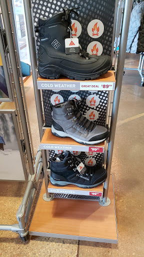 Clothing Store «Columbia Sportswear Outlet Store at Allen Premium Outlets», reviews and photos, 820 Stacy Rd #470, Allen, TX 75013, USA