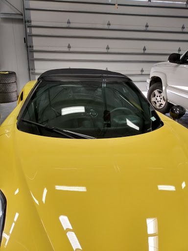 Auto Body Shop «Maaco Collision Repair & Auto Painting», reviews and photos, 8916 Troost Ave, Kansas City, MO 64131, USA