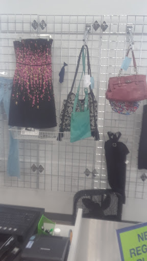 Thrift Store «Goodwill Retail Store of St. Peters – Mid Rivers», reviews and photos, 620 Mid Rivers Mall Dr, St Peters, MO 63376, USA