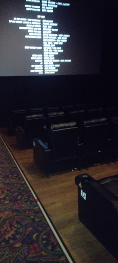 Movie Theater «Regal Cinemas Hooksett 8», reviews and photos, 100 Technology Dr, Hooksett, NH 03106, USA