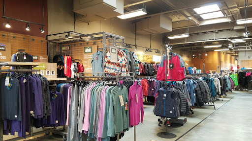 Camping Store «REI», reviews and photos, 4291 The Cir At N Hills St, Raleigh, NC 27609, USA