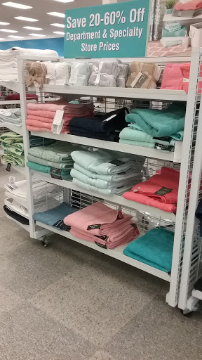 Clothing Store «Ross Dress for Less», reviews and photos, 1930 SW Wanamaker Rd, Topeka, KS 66604, USA