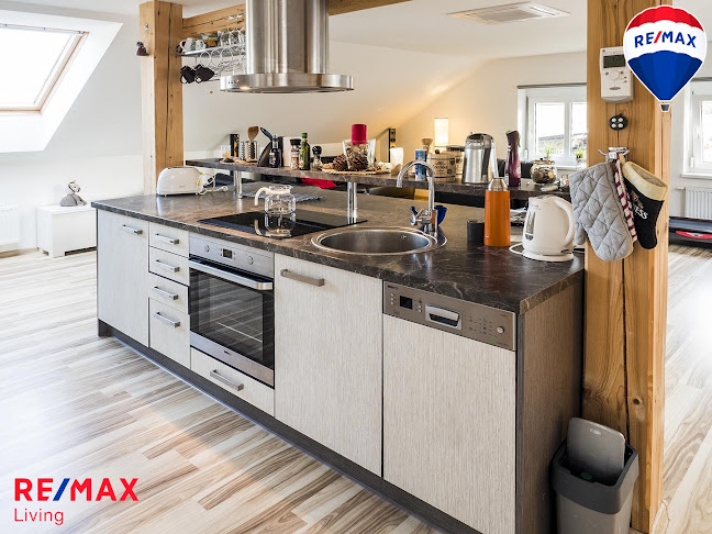 RE/MAX Living telefonní číslo