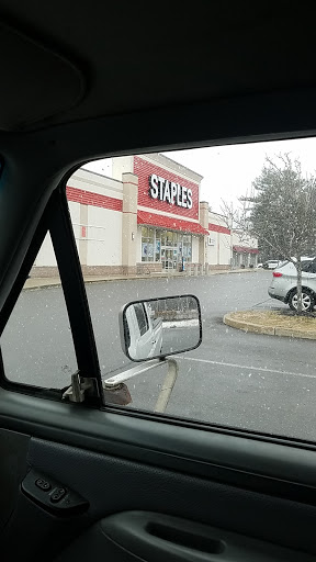 Office Supply Store «Staples», reviews and photos, 125 Washington St, Rochester, NH 03839, USA
