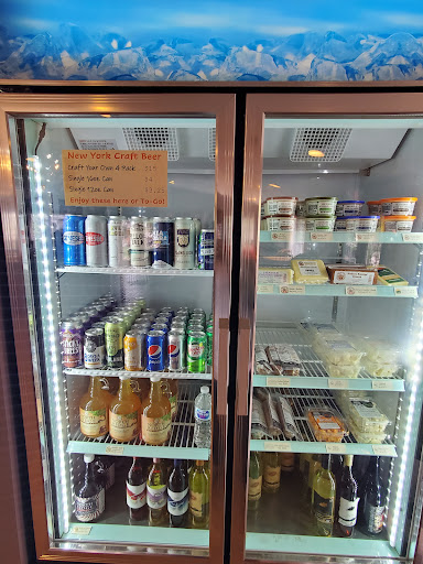 Winery «Leonard Oakes Estate Winery», reviews and photos, 10609 Ridge Rd, Medina, NY 14103, USA