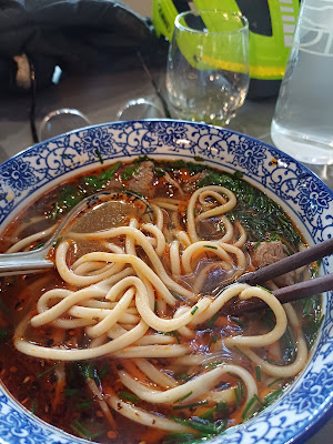 CINQ SAVEURS 食之味-兰州牛肉面, Nouilles, Lamian, Bao et raviolis chinois faits maison à Lyon