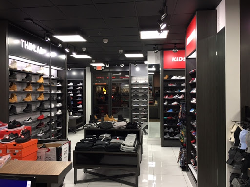 Shoe Store «Shoe Palace», reviews and photos, 7927 Van Nuys Blvd, Panorama City, CA 91402, USA