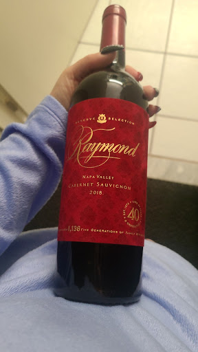 State Liquor Store «NH Liquor & Wine Outlet», reviews and photos, 18 Weirs Rd, Laconia, NH 03246, USA