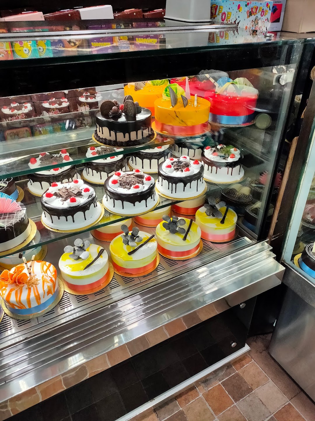 Cakes 365 Bakery in the city Indore