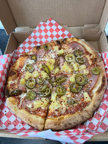 #1 best pizza place in Yakima - Flame & Brew Wood Fired Pizza