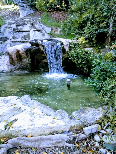 Natural waterfalls in Los Angeles