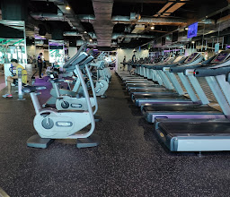 Celebrity Fitness Galaxy Mall photo