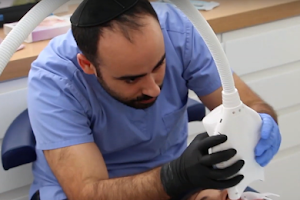 Dr Haim Aseriel Dentist image