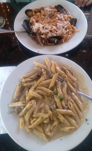 Restaurant «Isabella Italian Cafe & Catering», reviews and photos, 17211 Oak Park Ave, Tinley Park, IL 60477, USA