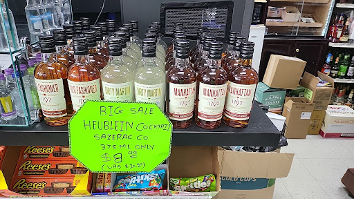 Liquor Store «Royal Liquor & Wine», reviews and photos, 1015 N Randall Rd, Elgin, IL 60123, USA