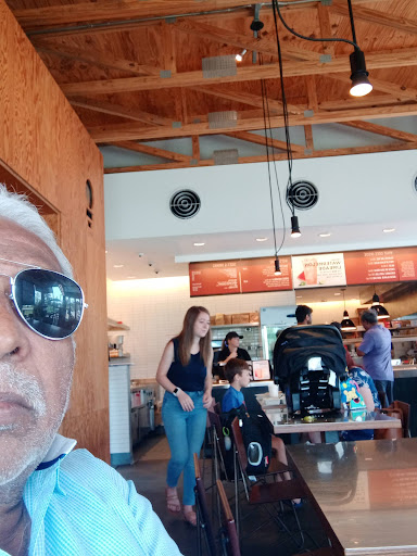 Mexican Restaurant «Chipotle Mexican Grill», reviews and photos, 420 S Hurstbourne Pkwy, Louisville, KY 40299, USA