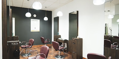 Karen Allen Salon & Spa - Riverside Plaza