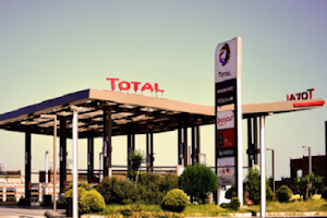 TotalEnergies Gas Station - توتال العبور image