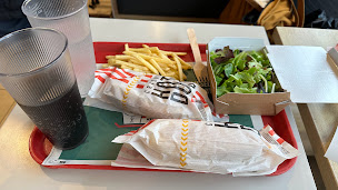 Photo n°46 de KFC Versailles à Versailles ()