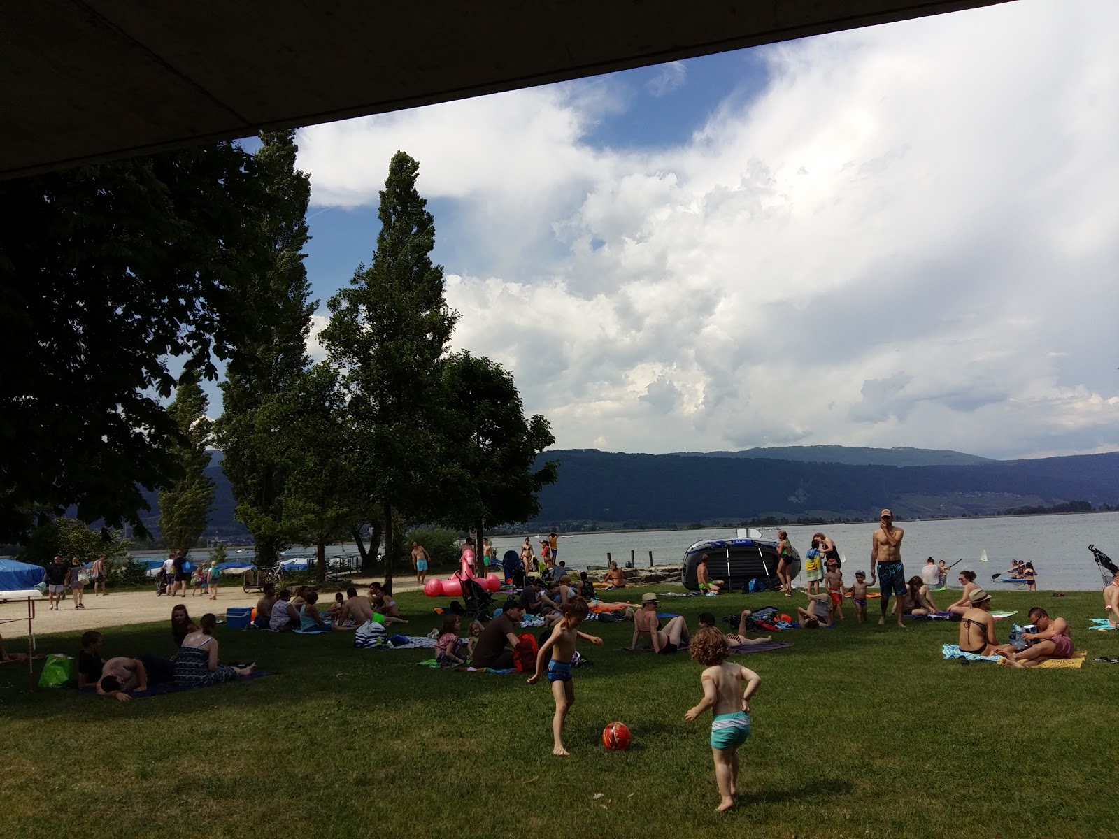 Vinelz Strand photo #6