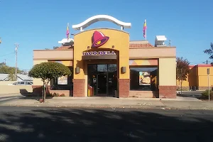 Taco Bell image