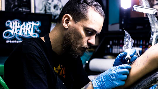 Places where they make henna tattoos Caracas
