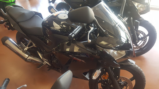 Motor Vehicle Dealer «D & S Kawasaki Honda», reviews and photos, 3636 S Cooper St, Arlington, TX 76015, USA