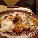 Photo n°2 de l'avis de Valerio.o fait le 05/03/2022 à 10:05 sur le  Taverna Luciana - Ristorante e pizzeria Cucina Tipica Napoletana à Naples