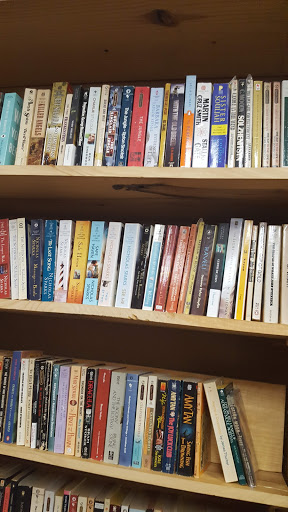 Book Store «Half Price Books», reviews and photos, 4027 Tacoma Mall Blvd, Tacoma, WA 98409, USA