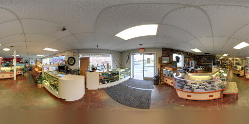 Pawn Shop «Shady Rays Pawn Shop», reviews and photos, 221 Gordon Ave, Bowling Green, KY 42101, USA