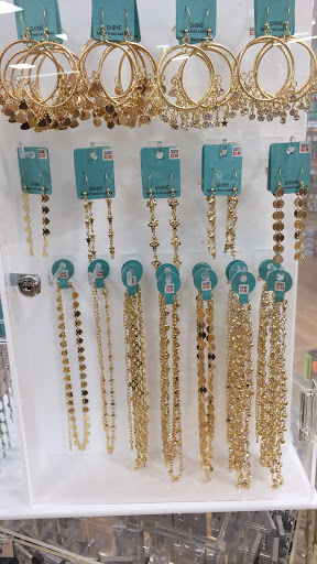 Beauty Supply Store «Beauty 4 U», reviews and photos, 6388 E 82nd St, Indianapolis, IN 46250, USA