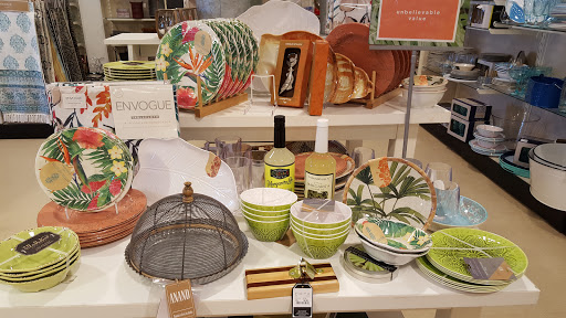 Department Store «T.J. Maxx», reviews and photos, 160 Everett Ave, Chelsea, MA 02150, USA