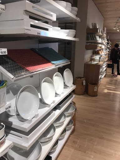 Furniture Store «Crate and Barrel», reviews and photos, 1115 Broadway Plaza, Walnut Creek, CA 94596, USA