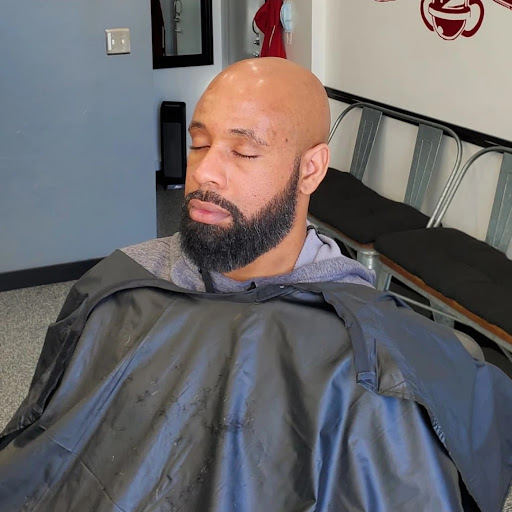 Barber Shop «A Little Off the Top Barber Shop», reviews and photos, 2712 MacArthur Blvd, Oakland, CA 94602, USA