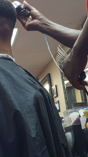 Barber Shop «Creations Salon & Barbershop», reviews and photos, 17779 Main St, Irvine, CA 92614, USA