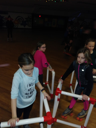 Roller Skating Rink «Carousel Family Fun Center - Whitman», reviews and photos, 1055 Auburn St, Whitman, MA 02382, USA