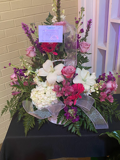 Florist «Evans Florist», reviews and photos, 410 1st Ave E, Oneonta, AL 35121, USA