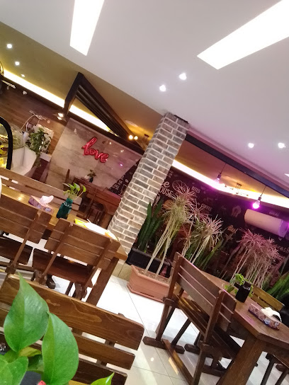Caffe restaurant amo yahya - Khuzestan Province, Ahvaz, Salman Farsi St, 8M9J+G9R فست فود عمو یحیی, Iran