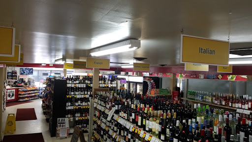 Deli «Route 7 Liquor and Deli», reviews and photos, 2659 Shelburne Rd, Shelburne, VT 05482, USA