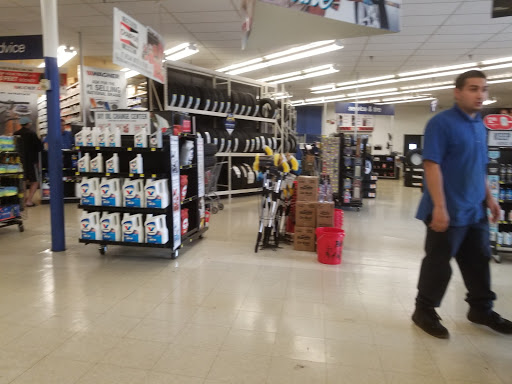 Auto Parts Store «Pep Boys Auto Parts & Service», reviews and photos, 5220 Touhy Ave, Skokie, IL 60077, USA