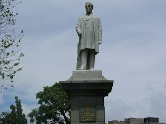 Sir George Grey Statue