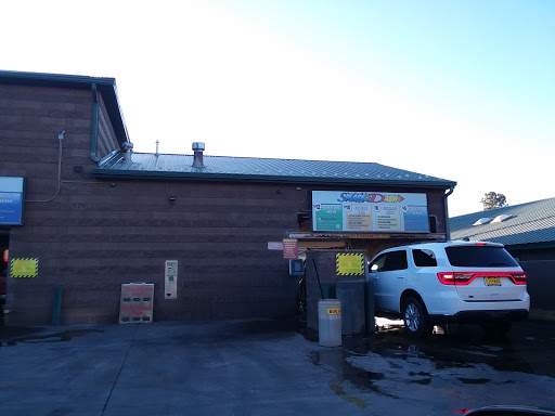 Splash & Dash Car Wash en Lakeside
