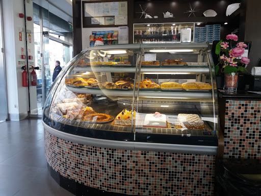 Pastry Paloma Blanca no Torres Vedras, Lisboa