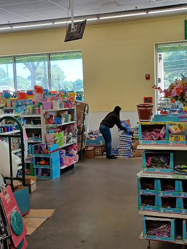 Dollar Store «Dollar Tree», reviews and photos, 2704 E Burleigh Blvd, Eustis, FL 32726, USA