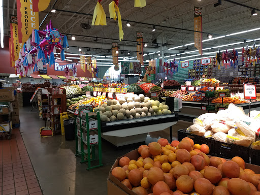 Grocery Store «Fiesta Foods», reviews and photos, 1008 E Nob Hill Blvd, Yakima, WA 98901, USA