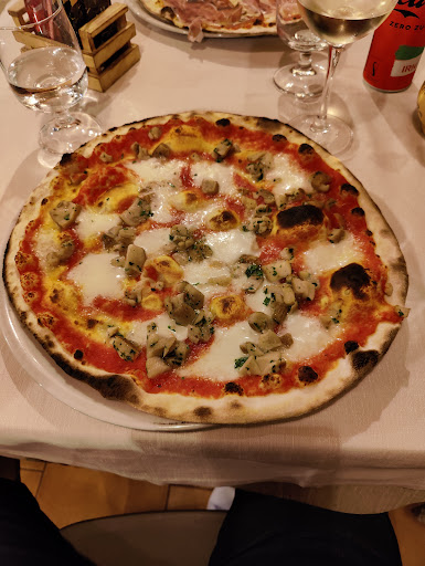 Ristorante Pizzeria LUsignolo in San Giovanni in Marignano, Provincia di Rimini