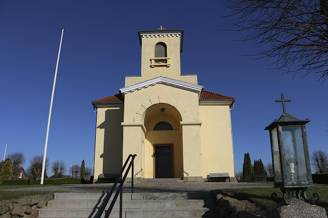 Anmeldelser af Vonsild Kirke i Lillerød - Kirke