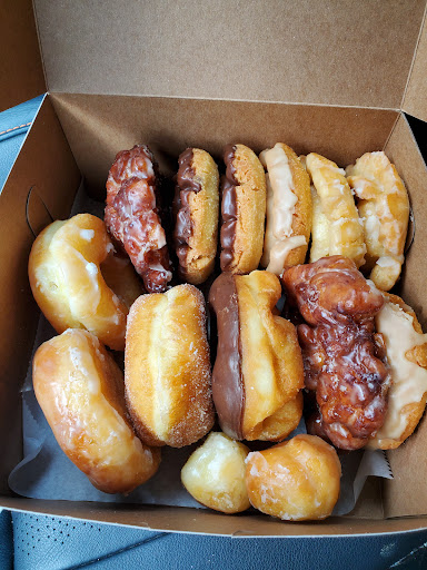 Donut Shop «Dannys Donuts», reviews and photos, 417 Main St SW, Gainesville, GA 30501, USA